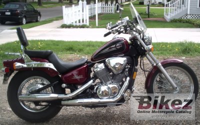 2000 honda vt 600 c shadow photo